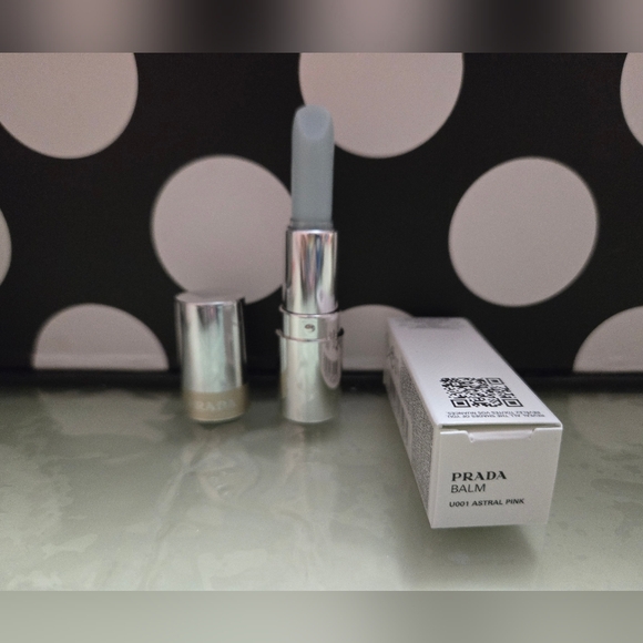 ✨️Prada Lipstick✨️ - Picture 3 of 3